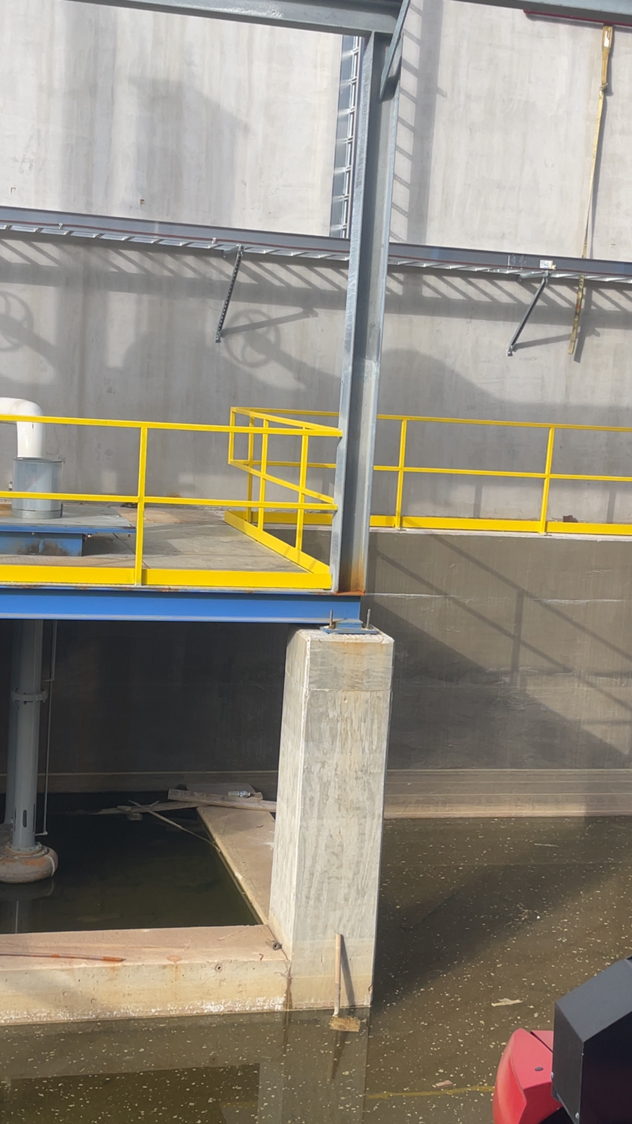Industrial Railing System - Image 4